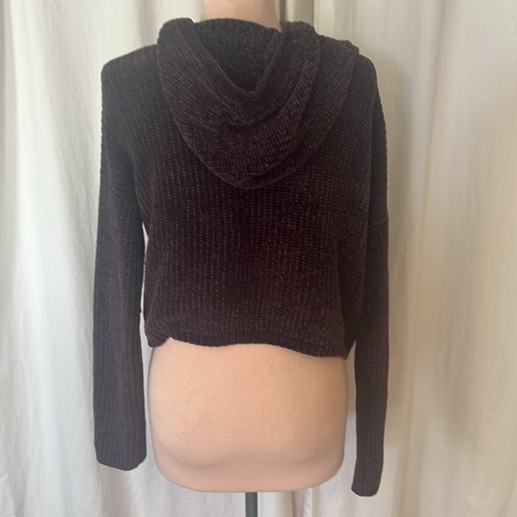 Garage Cropped Hooded Purple Pullover Sweater - Picture 4 of 11